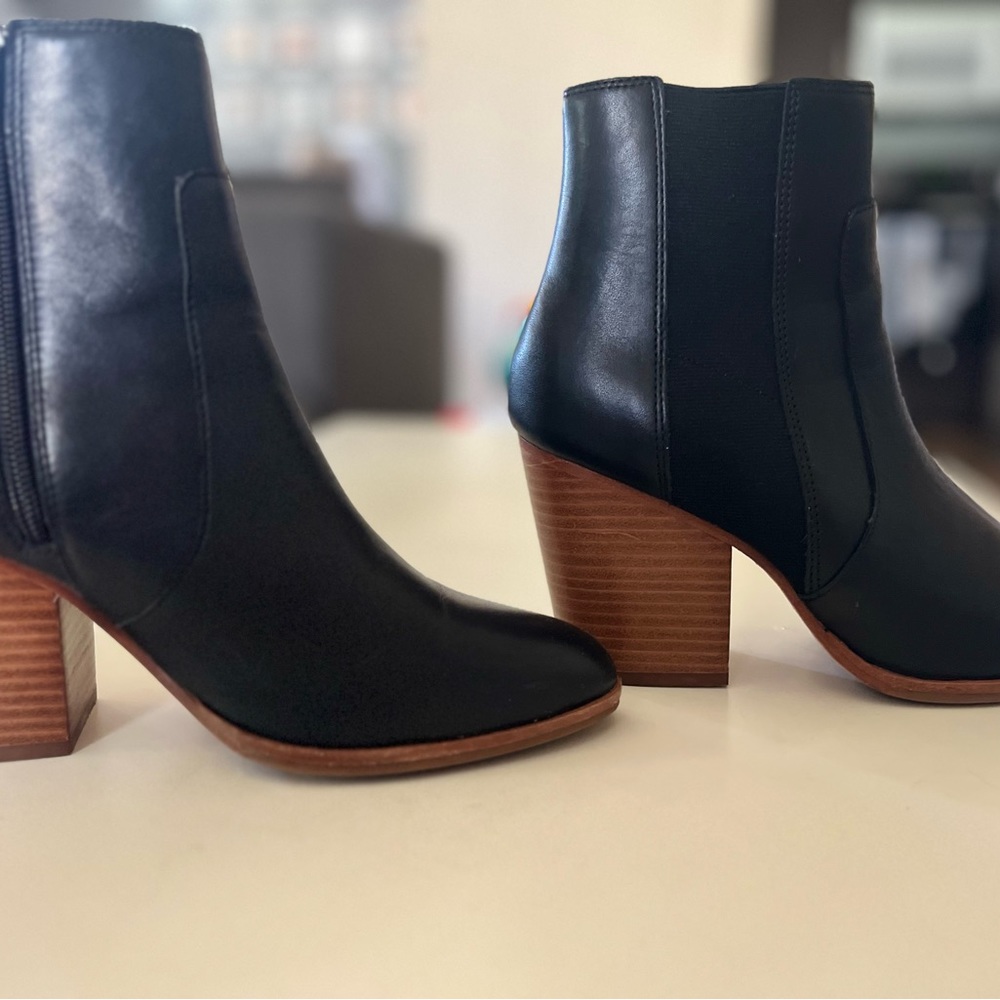 Soludos Emma black heeled bootie